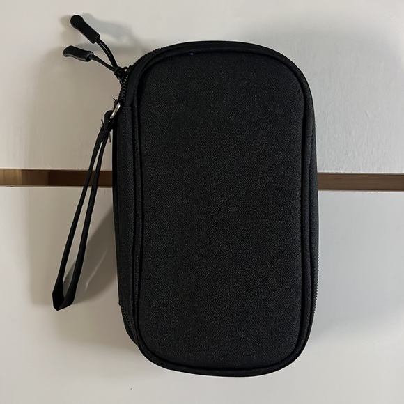 Organizers for electronics and eye glasses - Picture 4 of 12